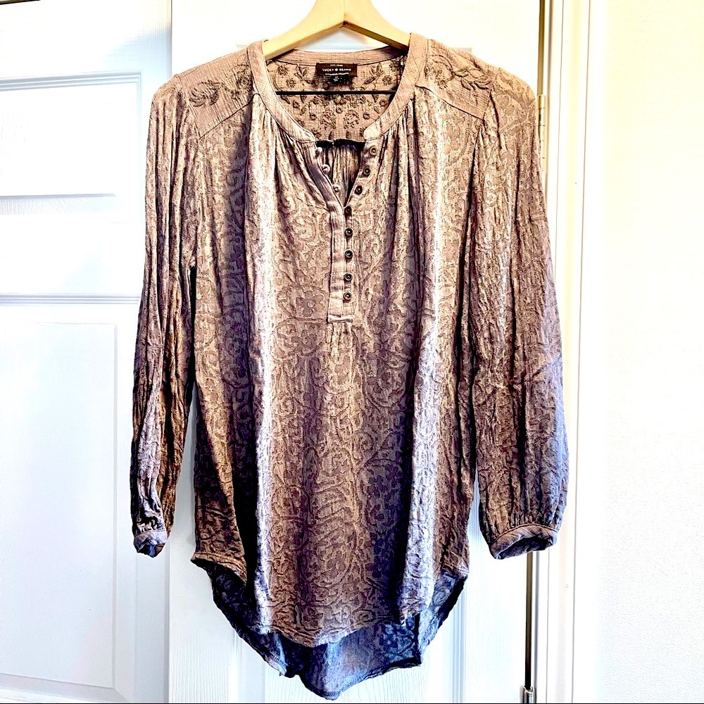 Lucky Brand Grey Stretch Embroidered Floral  Tunic Top V Neck Button Up Size M